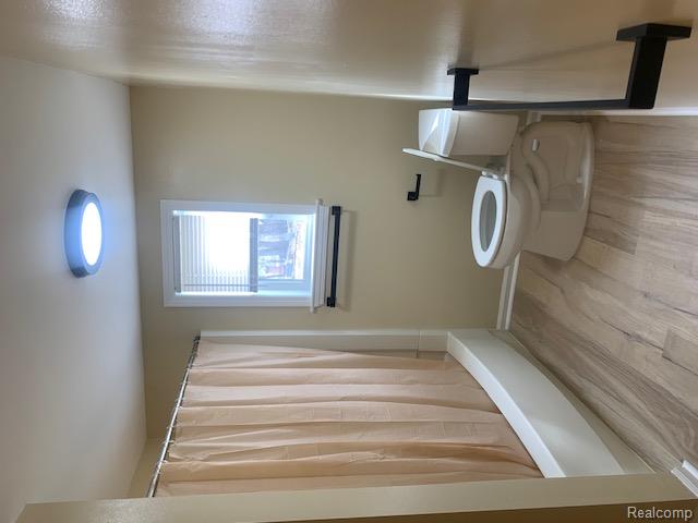 main property photo 85