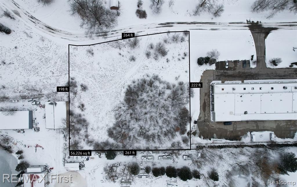 main property photo 6