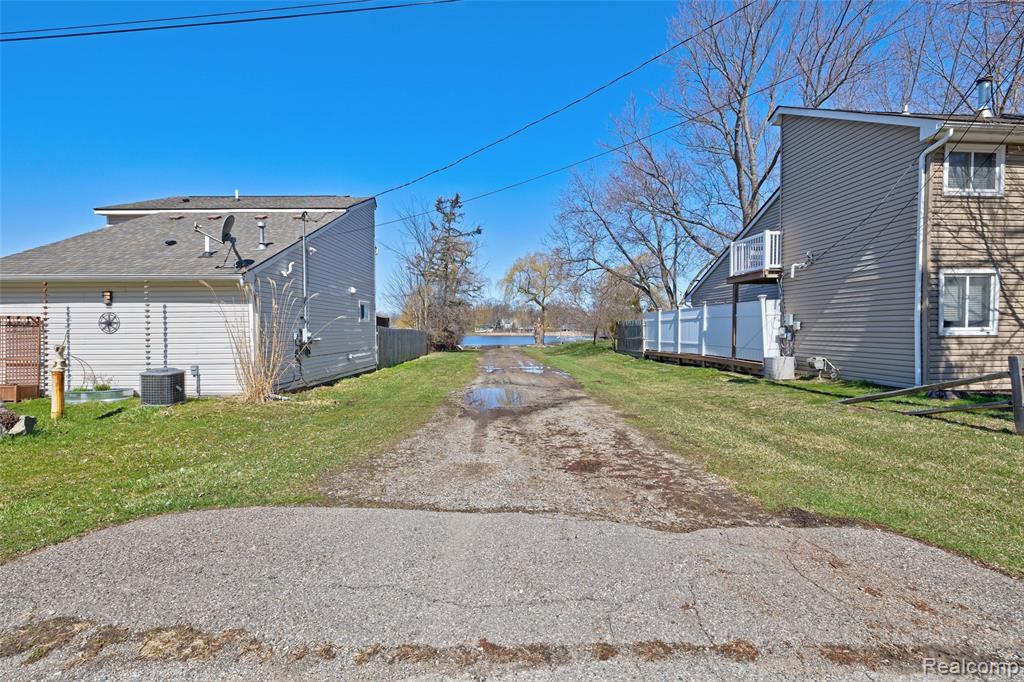main property photo 39