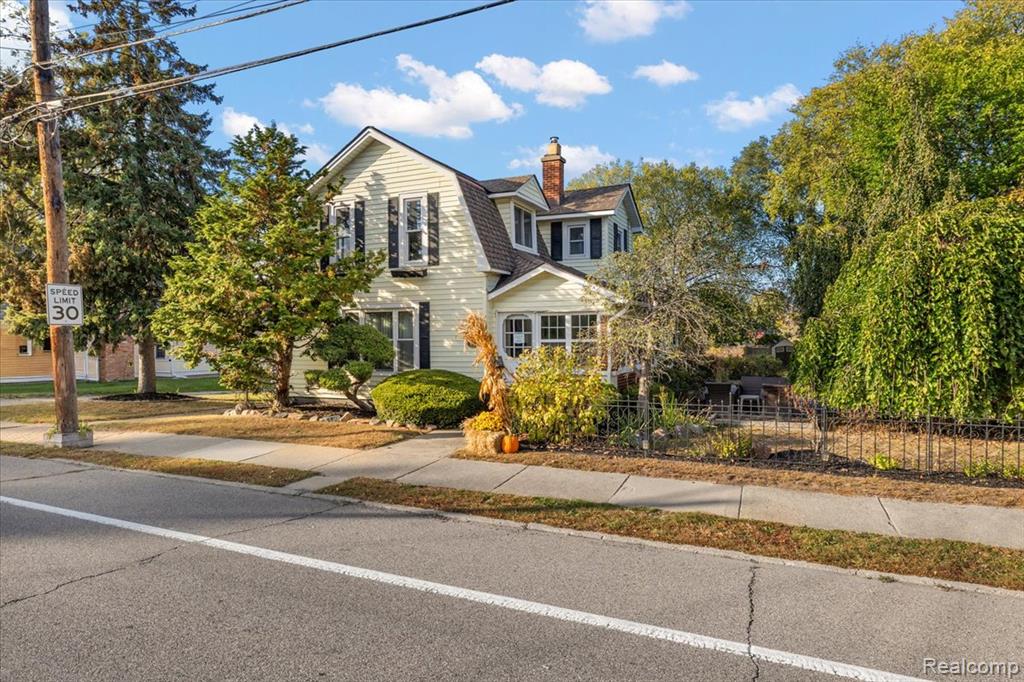 main property photo 2