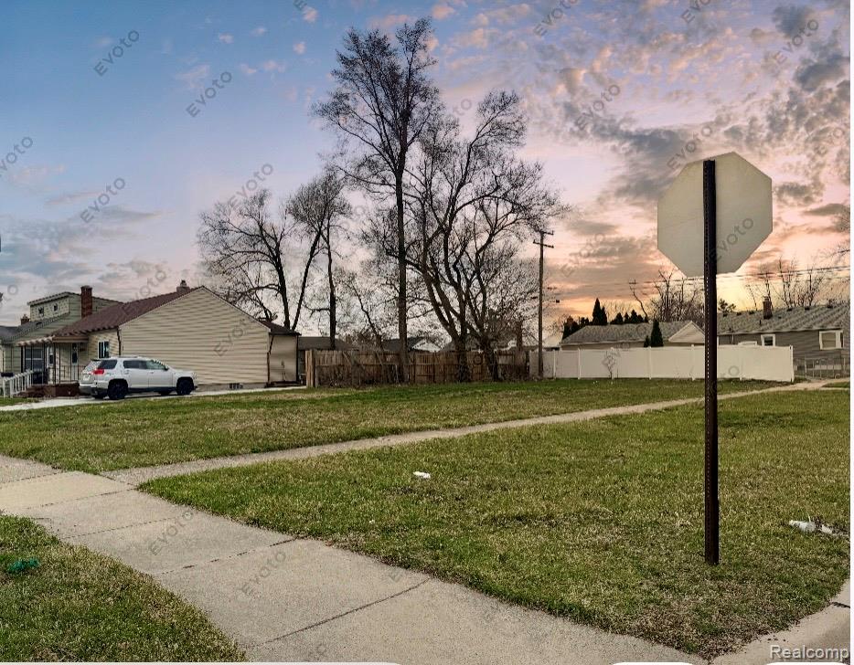 main property photo 3