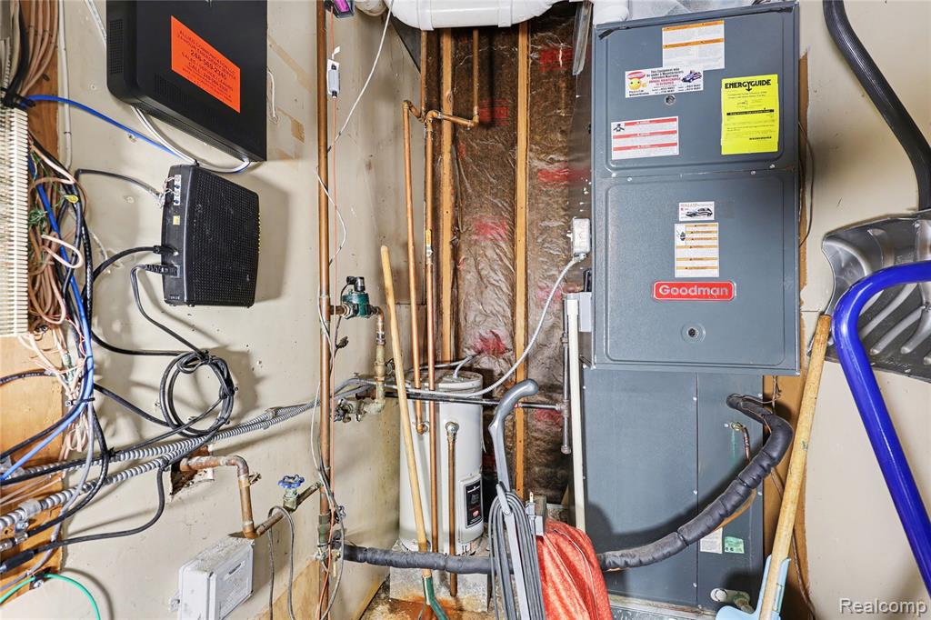 main property photo 19