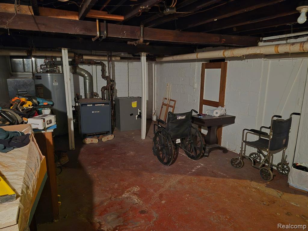main property photo 42
