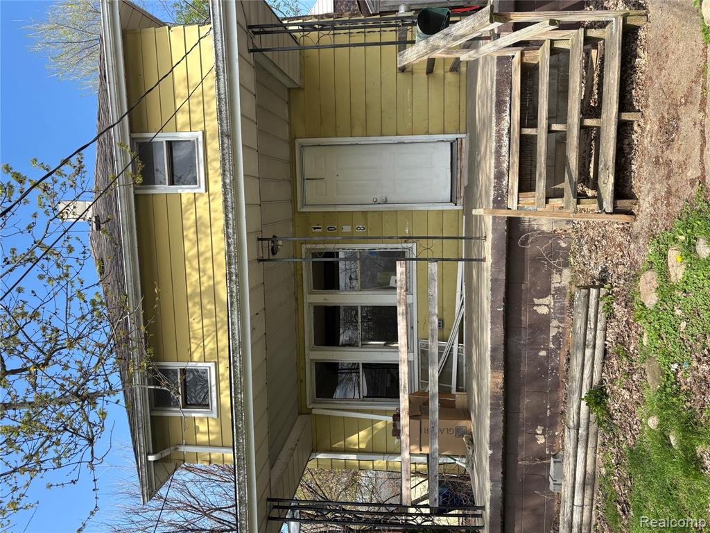 property viewer photo 1