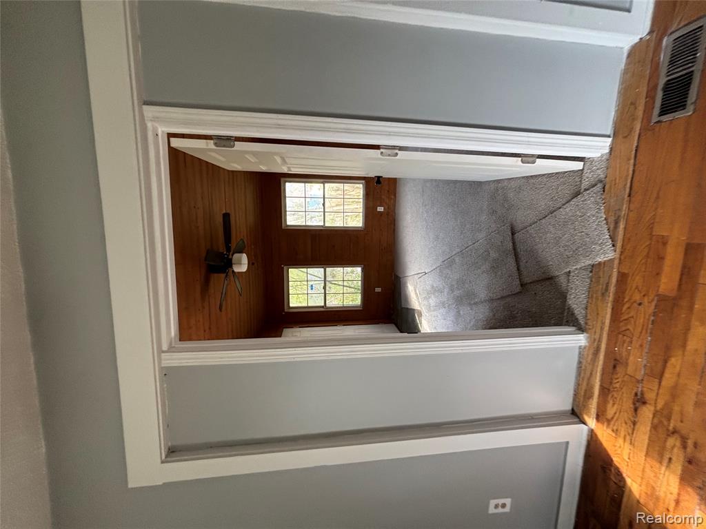 property viewer photo 15