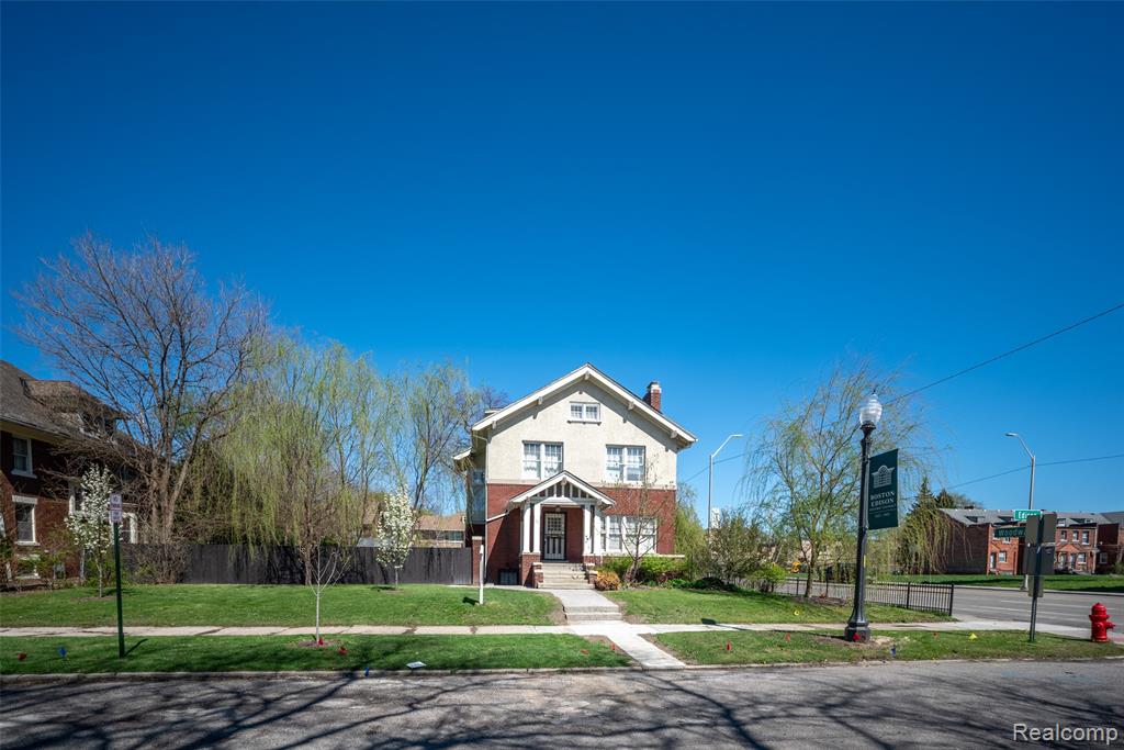 main property photo 54
