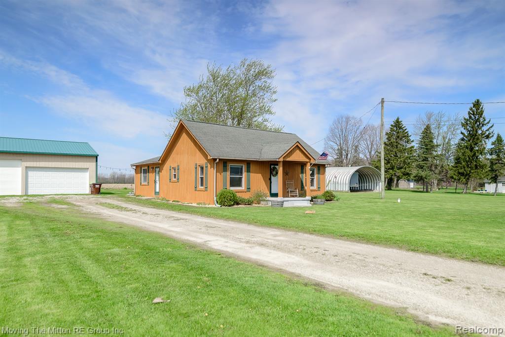 main property photo 37