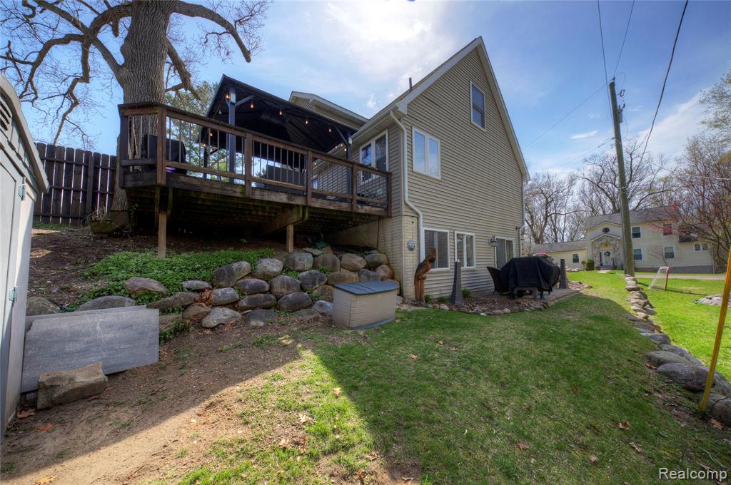 main property photo 6