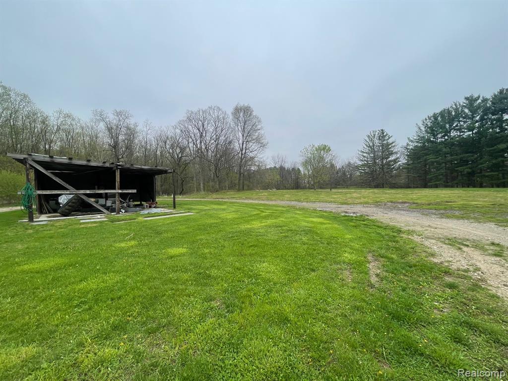 main property photo 9