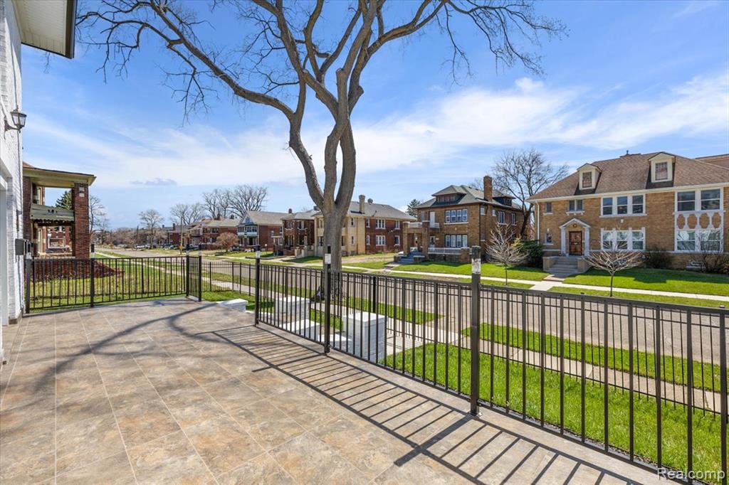 main property photo 61
