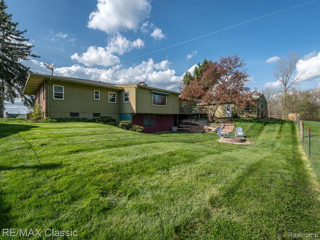 main property photo 43