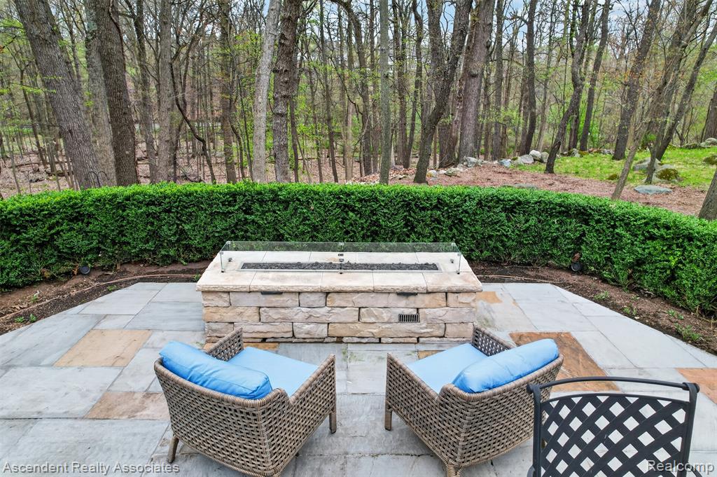 main property photo 64
