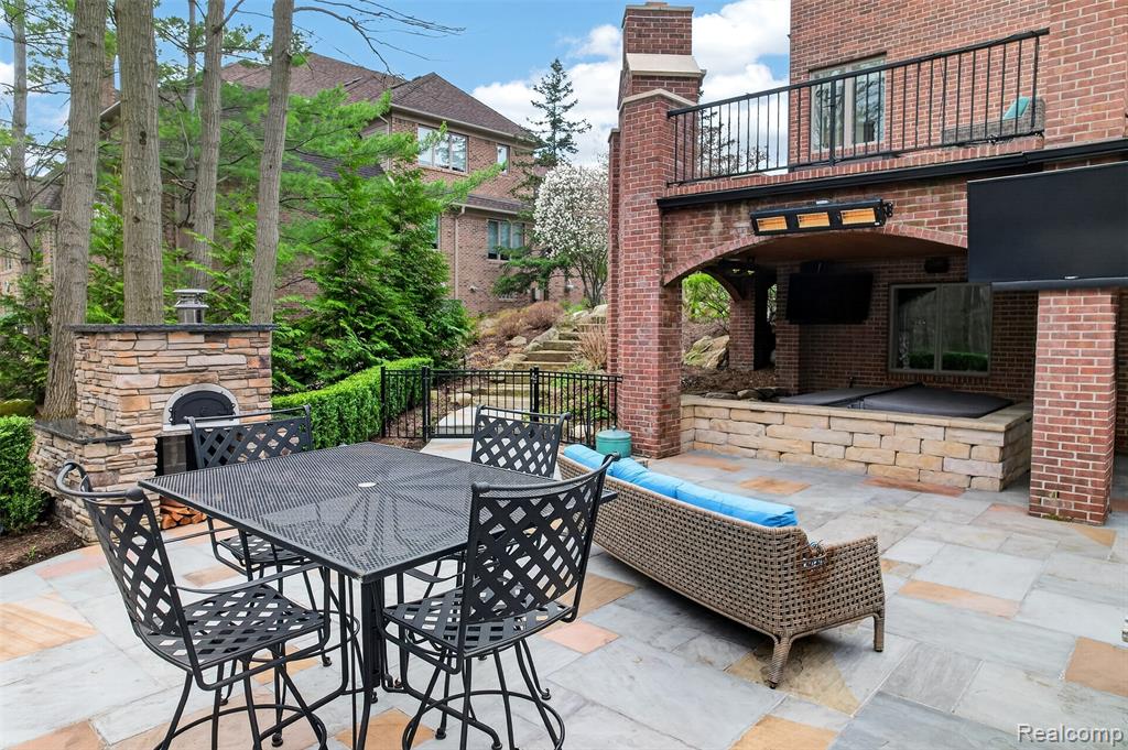 main property photo 65