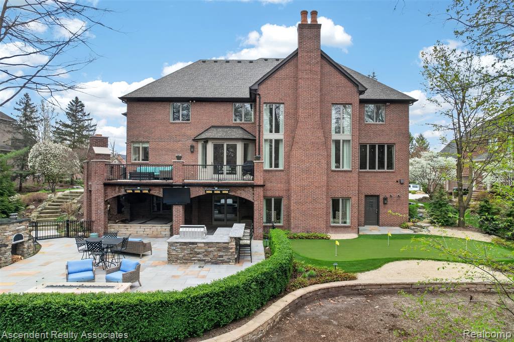 main property photo 68