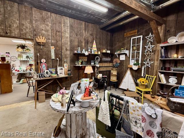 main property photo 18