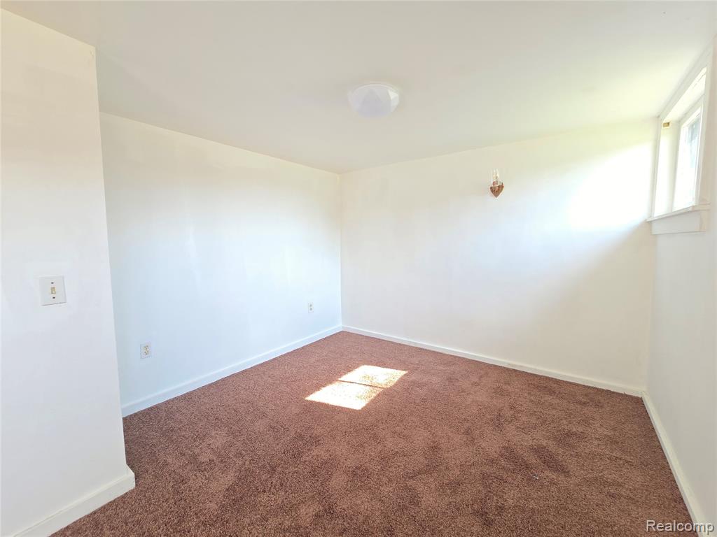 main property photo 61