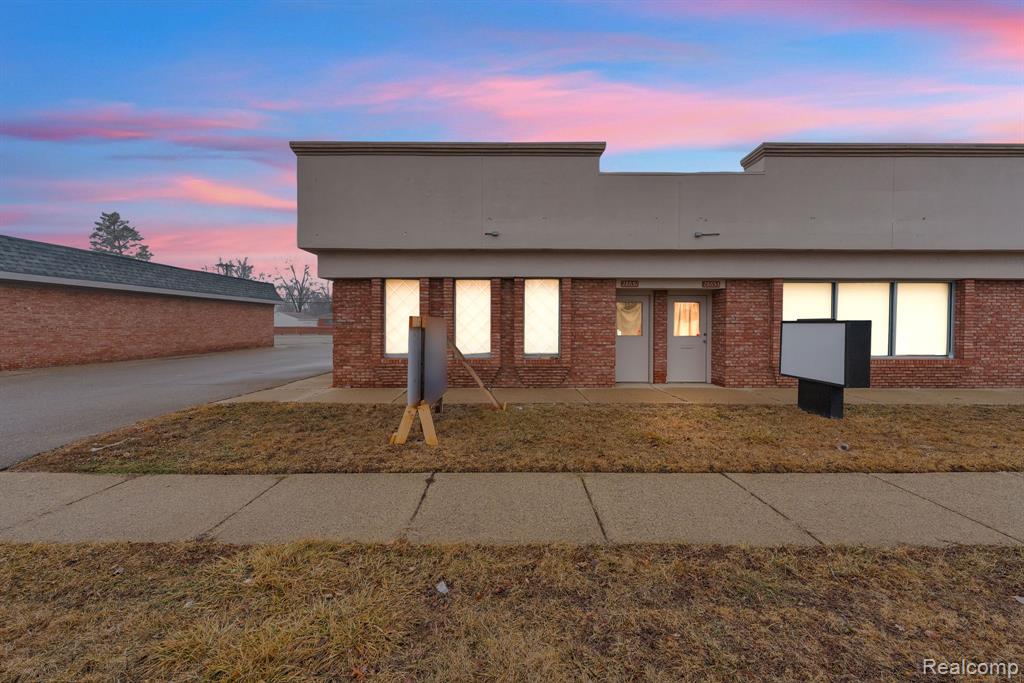 main property photo 6