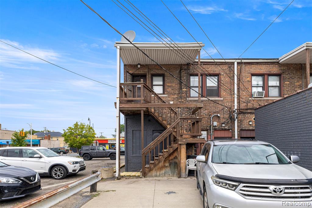 main property photo 24