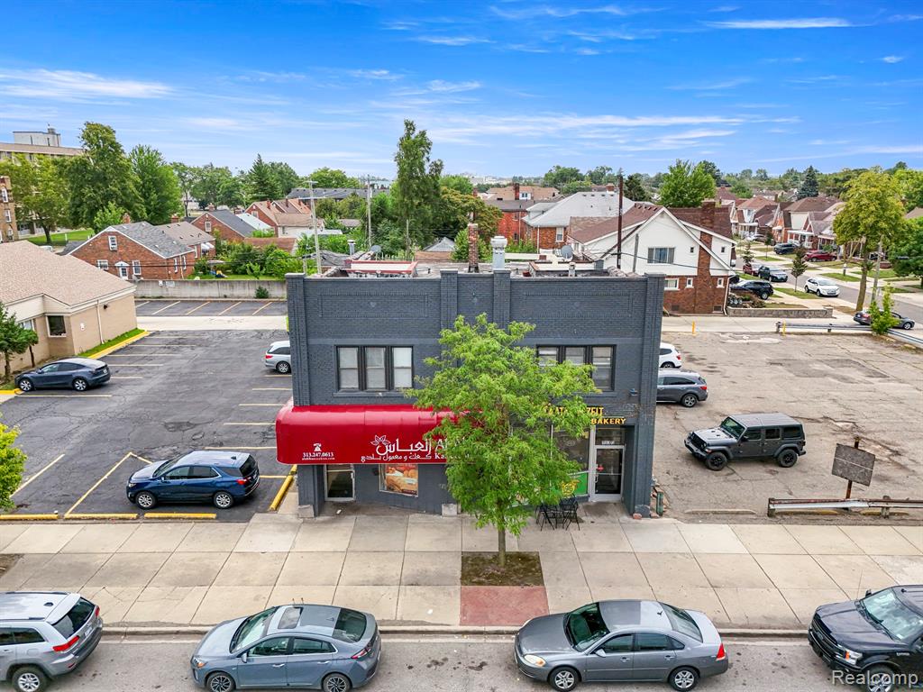main property photo 27