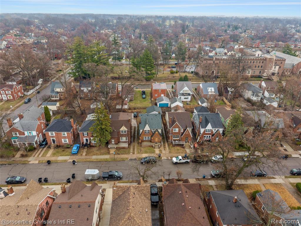 main property photo 49