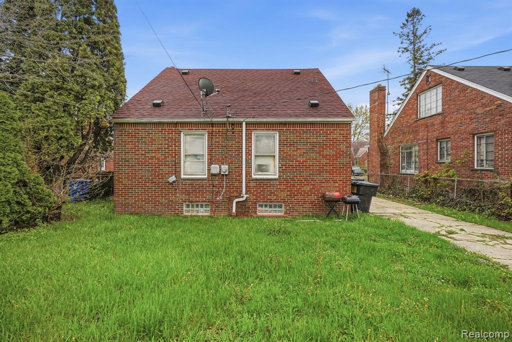 main property photo 35