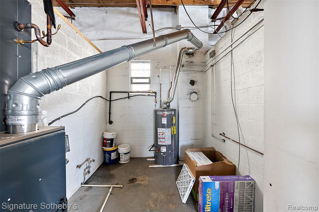 main property photo 20