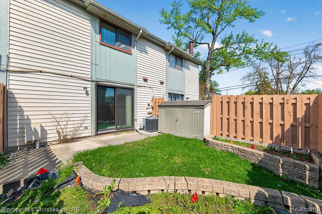main property photo 36