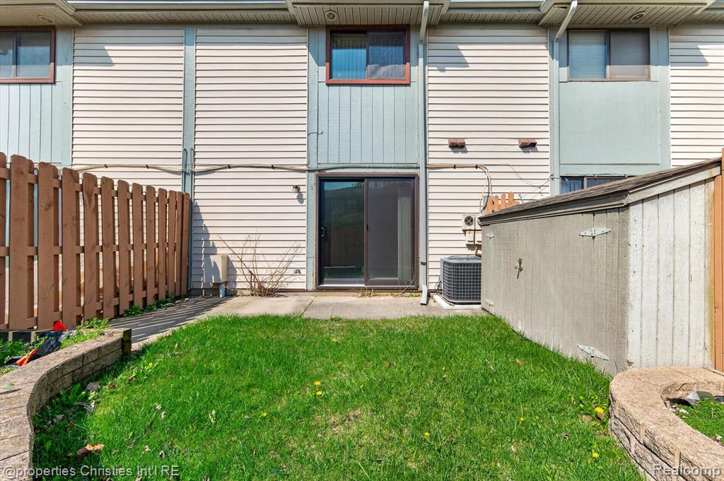 main property photo 37