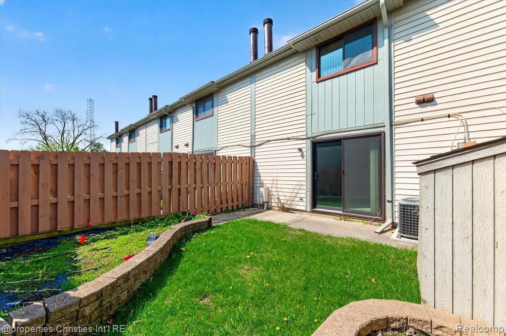 main property photo 38