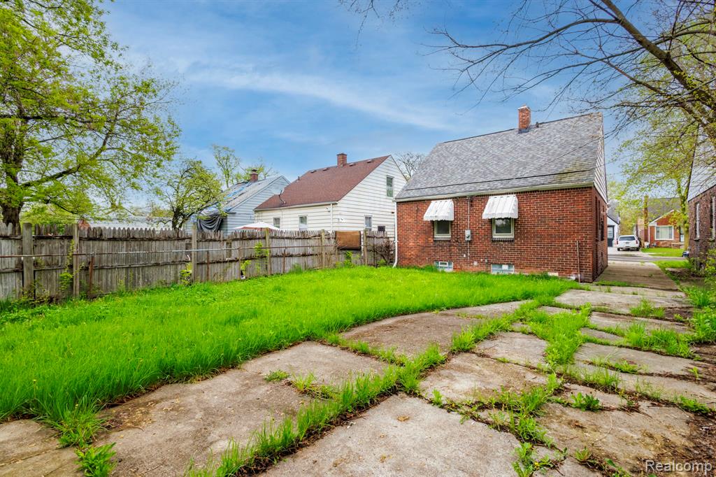 main property photo 10