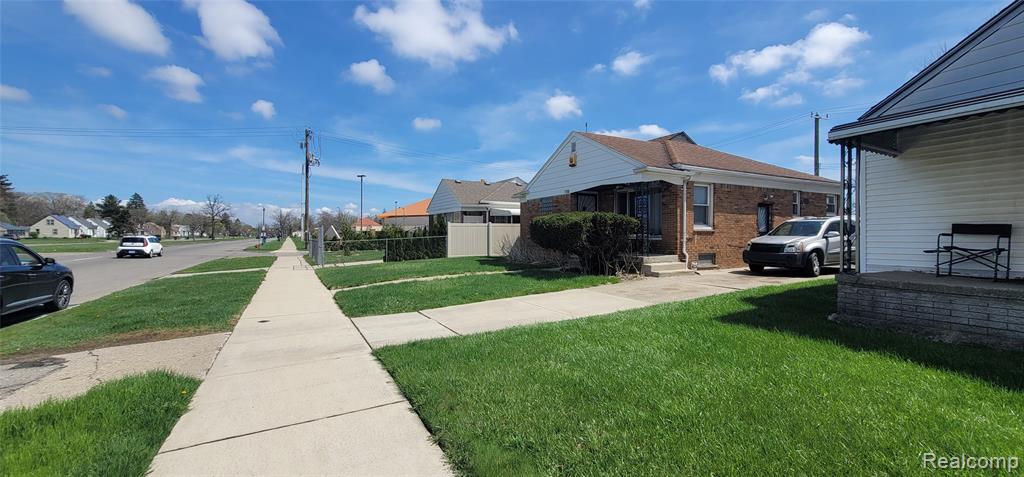 main property photo 9