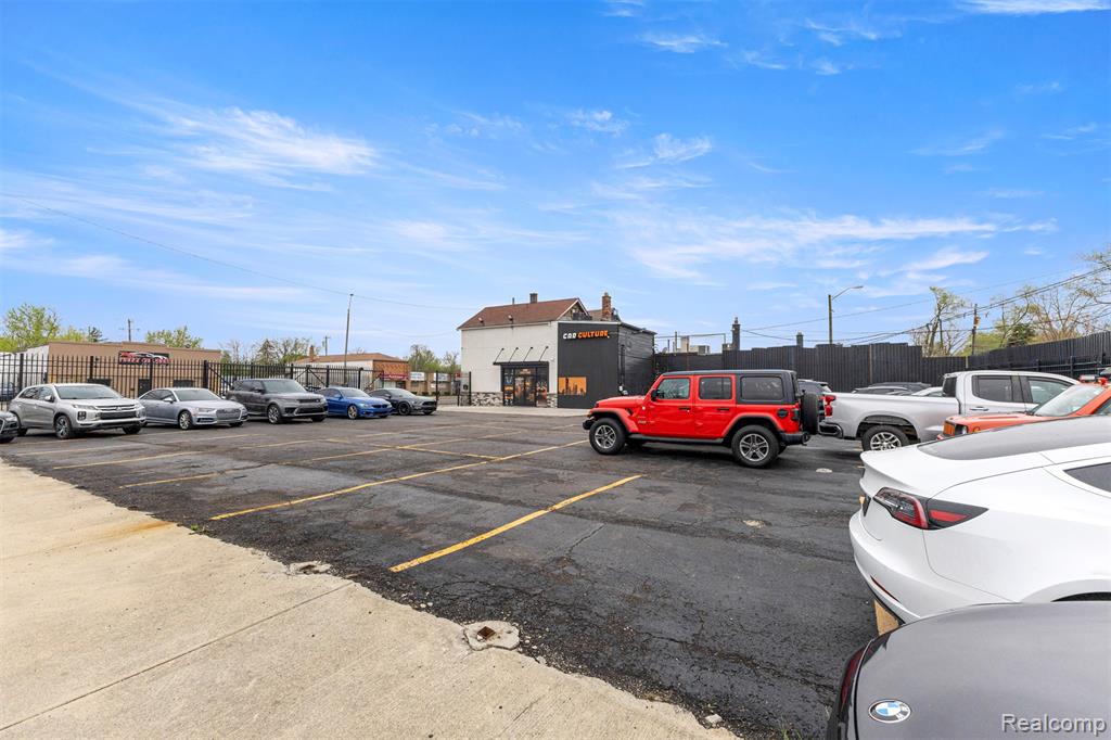 main property photo 47