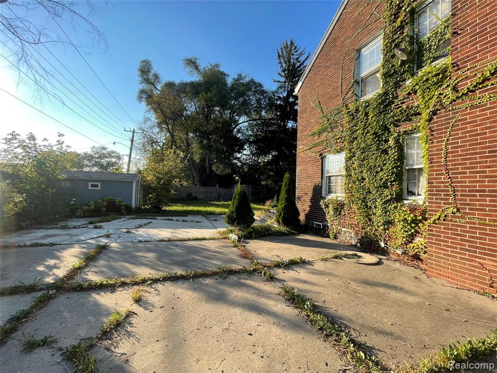 main property photo 15