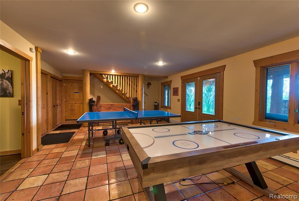main property photo 77
