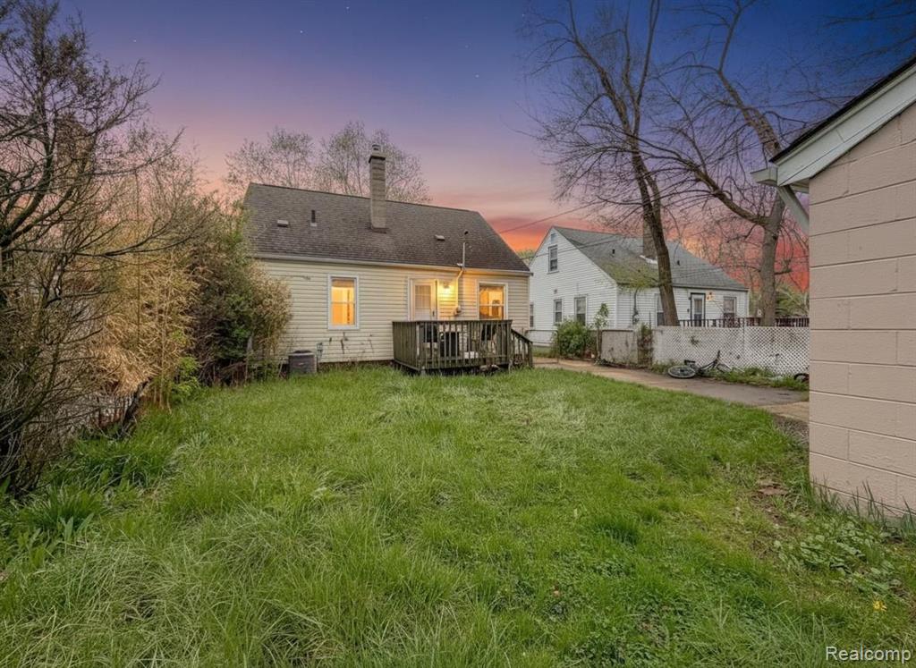 main property photo 18