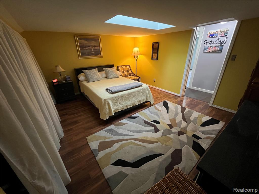 main property photo 34