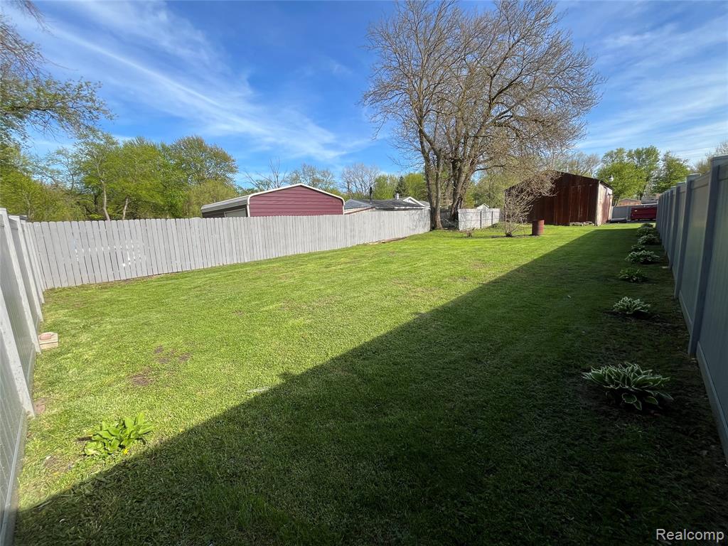 main property photo 73