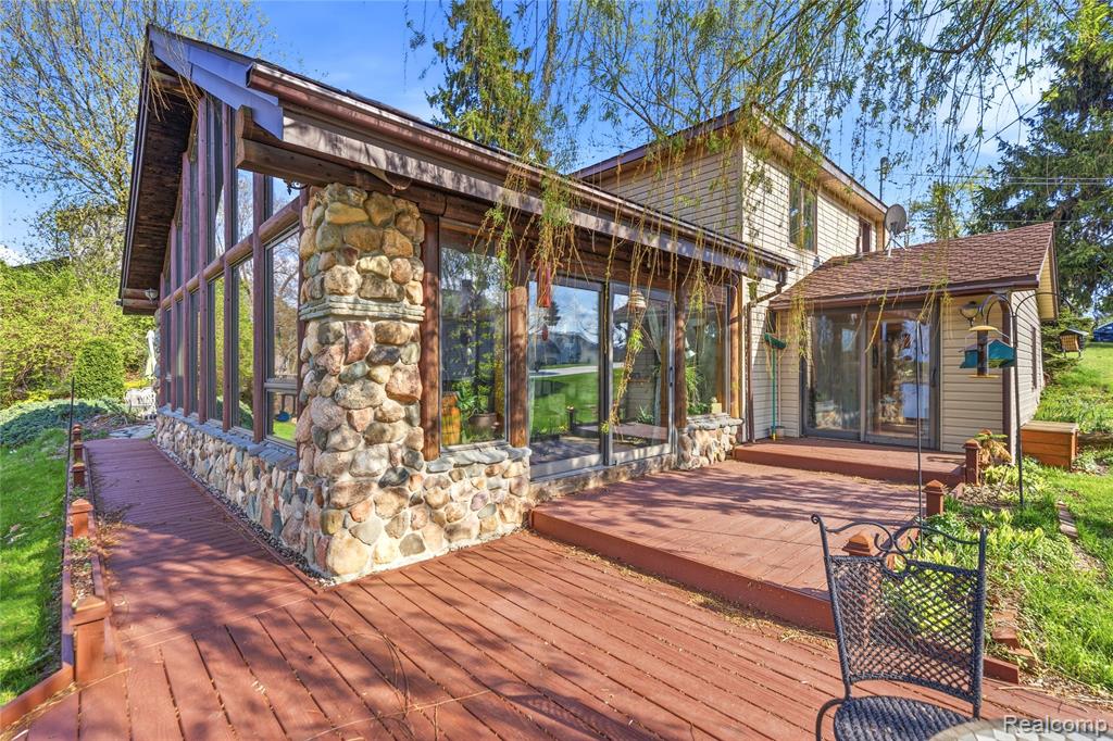 main property photo 29