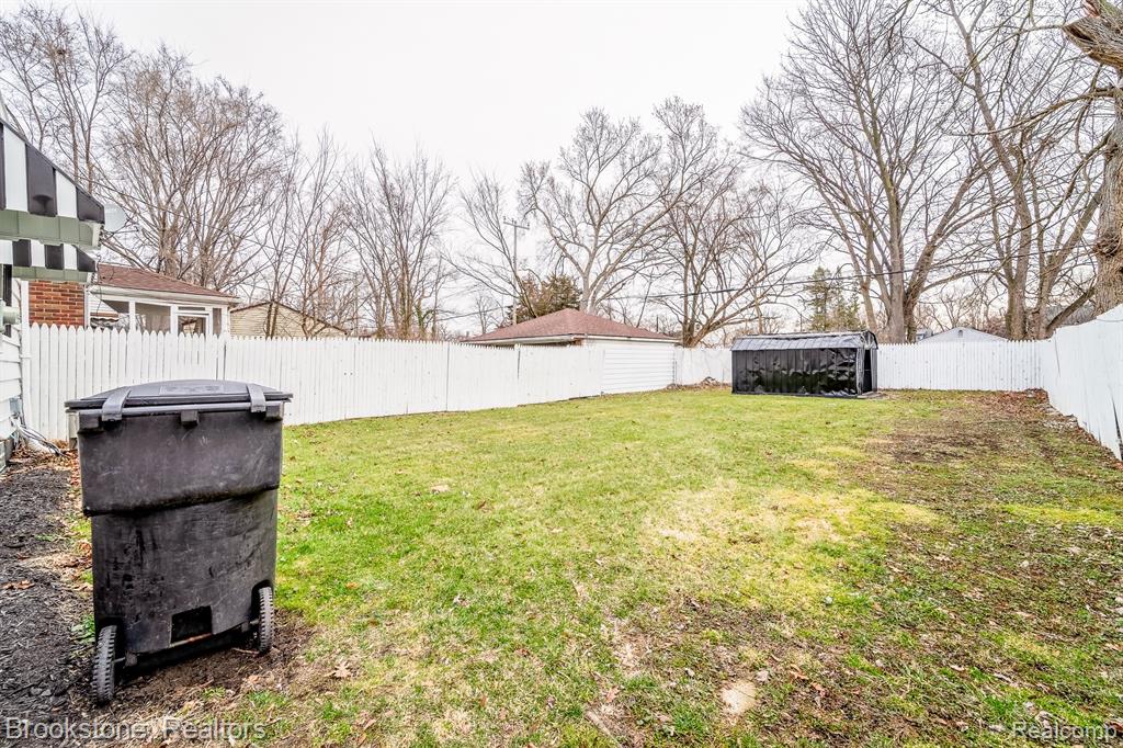 main property photo 44
