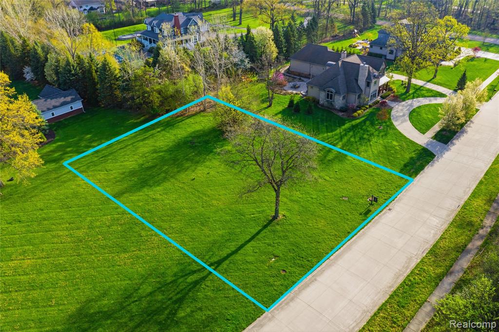 main property photo 6