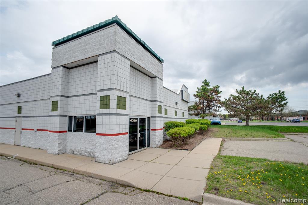 main property photo 24