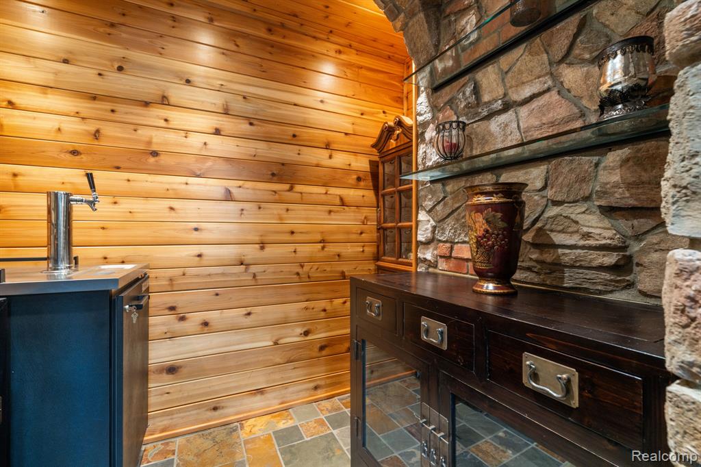 main property photo 66