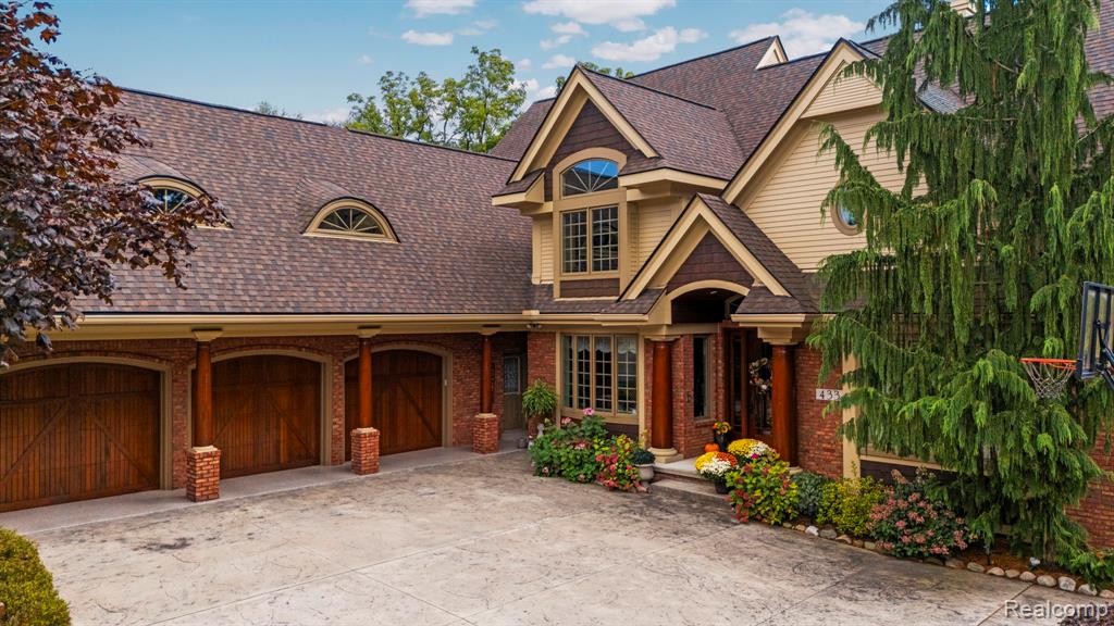 main property photo 8