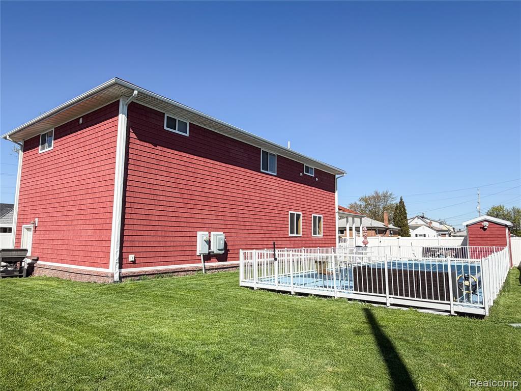 main property photo 70