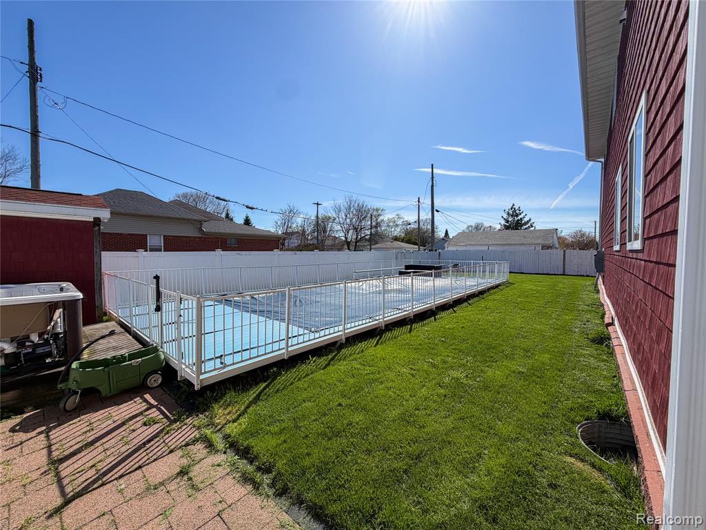 main property photo 73