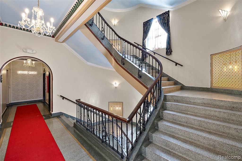 main property photo 29