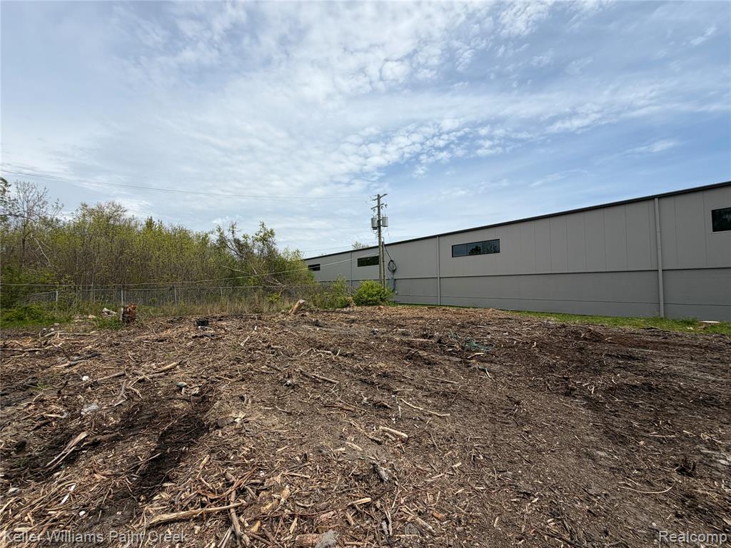 main property photo 20