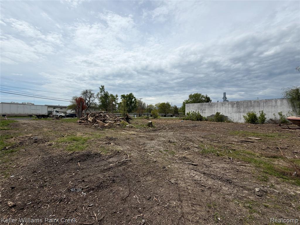 main property photo 26