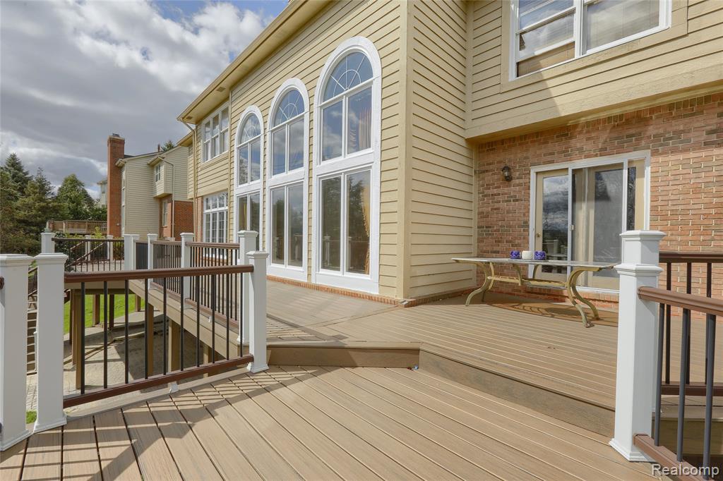 main property photo 44