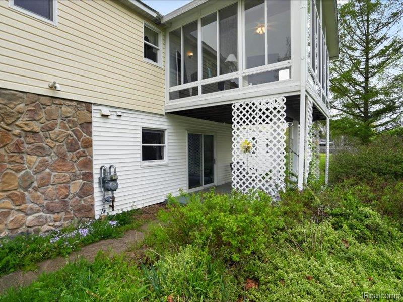 main property photo 59